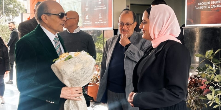 CIC تطلق حملة كلنا مصريين لنشر الوعي وتكرم الفنان محمد صبحى