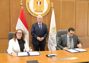 لاستضافة 19  برنامج دولي..  اتفاق بين جامعة القاهرة “الفرع الدولي” وجامعة إيست لندن