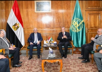 "حجازي" يصل القليوبية لمتابعة انتظام الدراسة بالترم الثاني 2024