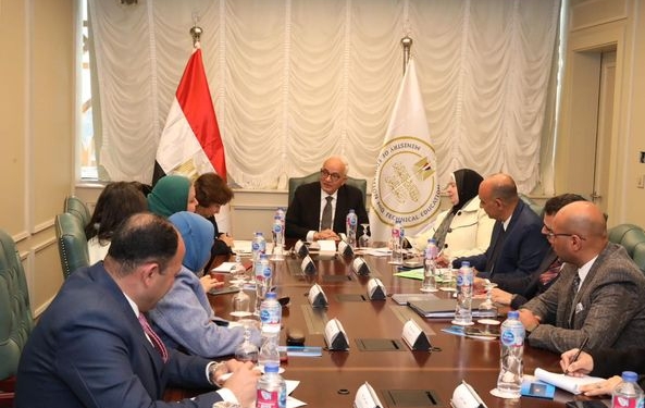 التربية والتعليم: تنفذ حقائب خاصة التربية الإيجابية لتنمية جوانب الشخصية لدى الطلاب