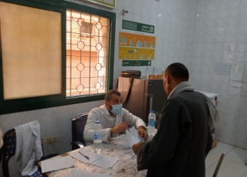 جامعة القاهرة تطلق قافلة تنموية شاملة لقرية كفر قنديل بمركز أطفيح