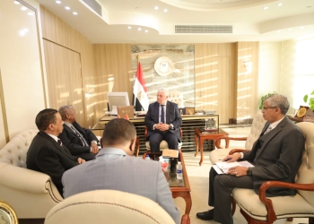 عاشور:  فرص تدريبية للطلاب السودانيين ودعم كامل للطلاب