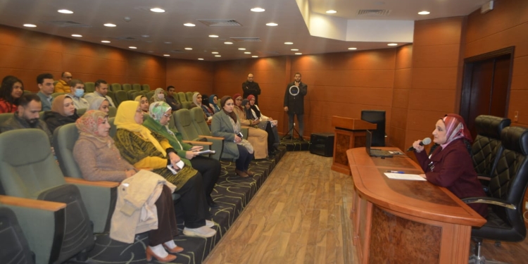 مدينة الأبحاث العلمية تناقش  “أساسيات وأحدث استخدامات كروماتوغرافيا السائل عالية الدقة”