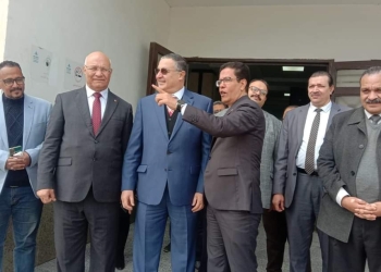 رئيس جامعة بنها يتفقد عددا من المراكز والوحدات