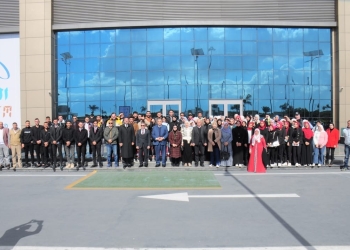 طلاب الجامعات يتفقدون أجنحة معرض الكتاب ويشاركون في المحاضرات وورش العمل التوعوية