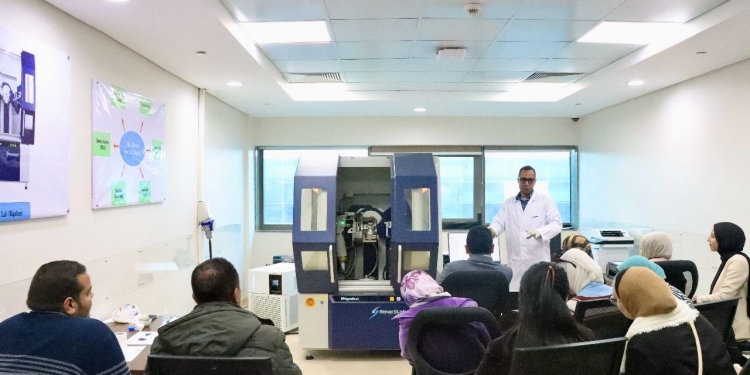 بحوث الإلكترونيات يدرب أساتذة المدارس التكنولوجية على إدارة المخلفات الإلكترونية