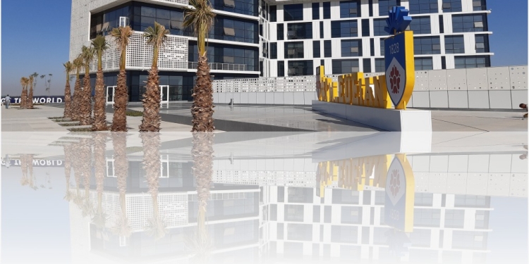 فرع جامعة لندن في مصر يعلن فتح باب القبول ببرامج الاقتصاد والعلوم السياسية