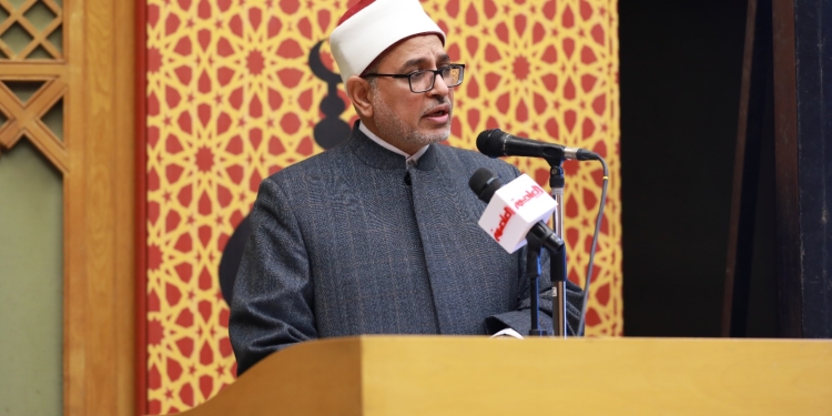 رئيس جامعة الأزهر يشيد بالتراث المعرفي لمخطوطات الأزهر الشريف