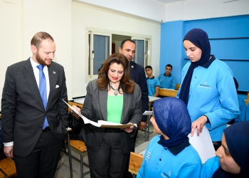وزيرة الهجرة تزور مدرسة إيجيبت جولد للتكنولوجيا التطبيقية بمدينة العبور