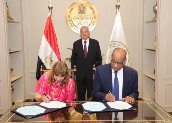 توقيع بروتوكول تعاون مع “المؤسسة السكرية” لدعم مهارات اللغة العربية لطلاب الابتدائي