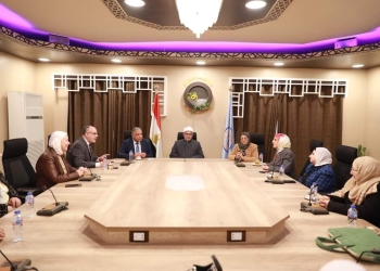 رئيس جامعة الأزهر يشيد بالجهود التعليمية والمجتمعية لكلية طب البنات