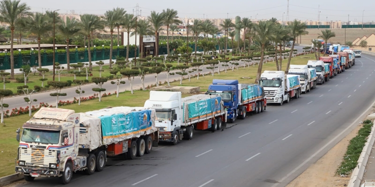 مساعدات التحالف الوطنى فى طريقها لرفح