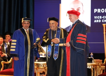 الجامعة البريطانية والدكتوراه الفخرية