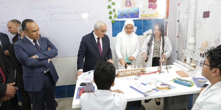 التربية والتعليم: زيادة عدد مدارس التكنولوجيا التطبيقية بالمحافظات لتلبية احتياجات سوق العمل