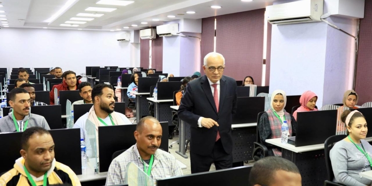 "التنظيم والإدارة" يكشف موعد الإعلان عن مسابقة لتعيين معلمين جدد