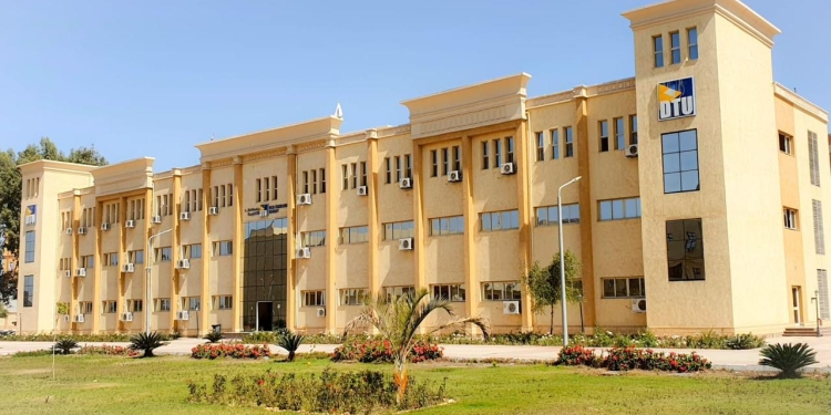 ابرزها ذراع روبوت وتوليد كهرباء من امواج البحر..  جامعة الدلتا التكنولوجية تحصل على تمويل 5 مشروعات