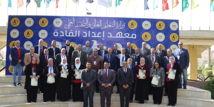 تفاصيل تدريب المرشحين لشغل المناصب القيادية بالمراكز البحثية