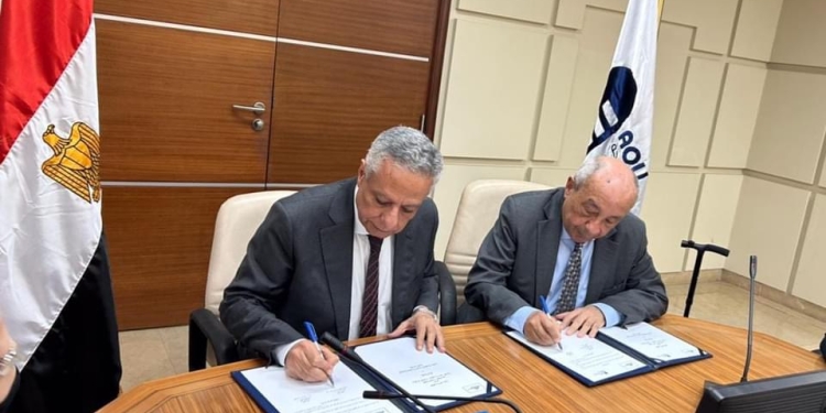 لإتاحة ماجستير إدارة الأعمال المهني.. نقيب المهندسين يوقع اتفاق تعاون مع الجامعة العربية المفتوحة بمصر