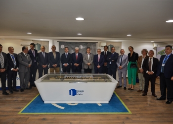 وزير التعليم العالي وسفير فرنسا يتفقدان الحرم الجامعي الجديد للجامعة الفرنسية في مصر