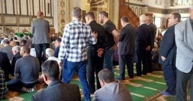 بمشاركة قيادات التعليم .. أداء صلاة الجنازة على نائب وزير التربية والتعليم