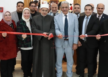 رئيس جامعة الأزهر يدشن مبادرة (دكان الفرحة) لخدمة الطلاب والطالبات