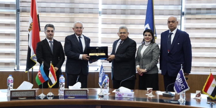 «جامعة بدر» تطلق الملتقي السياسي الأول بحضور سفير أذربيجان