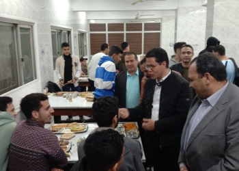 رئيس جامعة بنها يشارك طلاب المدن الجامعية حفل إفطار رمضان