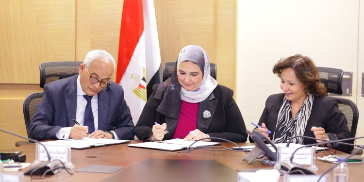 التربية والتعليم: الأميين في مصر أكثرهم من الإناث خاصة في الريف