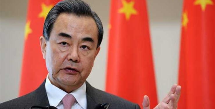 وانغ يي يتلقى مقابلة تحريرية مع شبكة الجزيرة الإعلامية القطرية