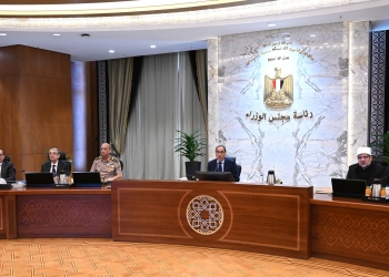 رئيس الوزراء يُهنئ الرئيس والقوات المُسلحة بمُناسبة الذكرى 42 لعيد تحرير سيناء