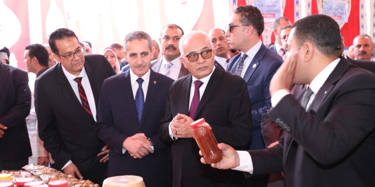 "حجازي" يوجه بإطلاق معرض لتسويق منتجات طلاب التعليم الفني بأسعار مناسبة