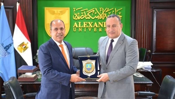 تعاون بين جامعتي الإسكندرية والبريطانية