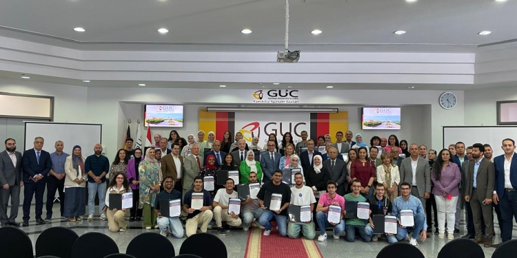 رئيس الجامعة الألمانية: نقدم 11 برنامج منح ويشمل الدراسة والتدريب بالخارج