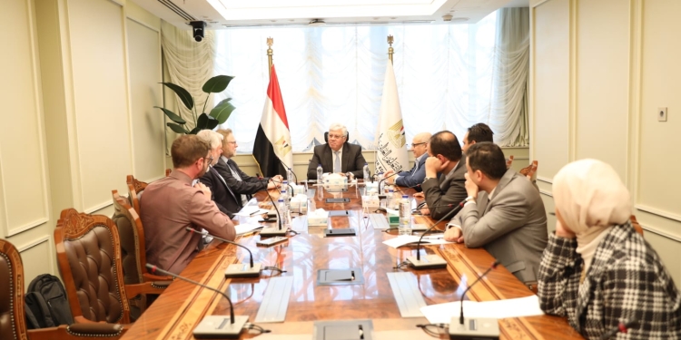 التعليم العالى تبحث انشاء فرع لجامعة أبردين البريطانية في العاصمة الإدارية