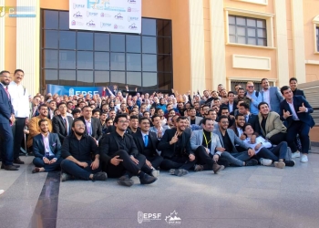 الاتحاد المصري لطلاب الصيدلة يناقش مشكلات المهنة ومستقبل الصحة