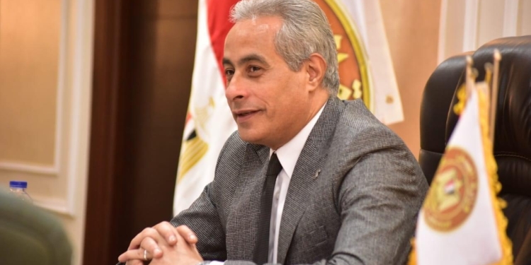 وزير العمل : من 9 إلى 14 أبريل إجازة للعاملين بالقطاع الخاص بمناسبة عيد الفطر
