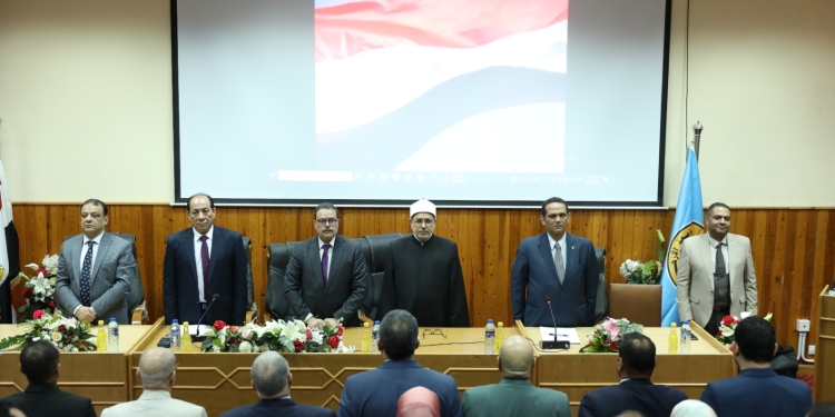 رئيس جامعة الأزهر يفتتح الملتقى العلمي الثاني حول العلوم التطبيقية الحديثة ودورها في التنمية المستدامة ورؤية مصر 2030