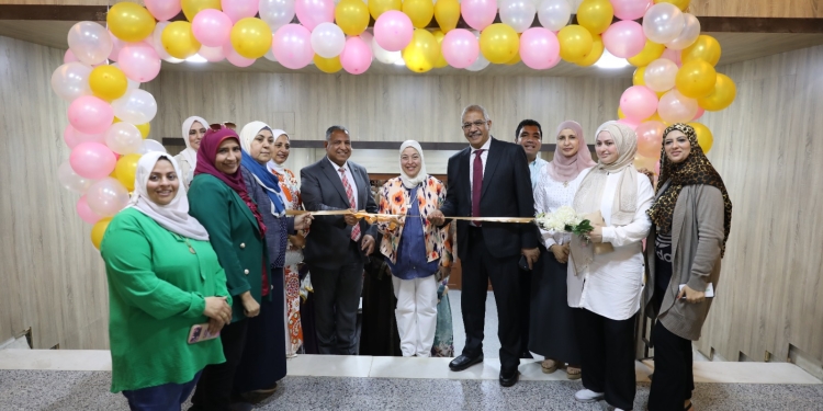 نائبَا رئيس جامعة الأزهر يفتتحان معرضًا خيريًّا للملابس بكلية طب البنات