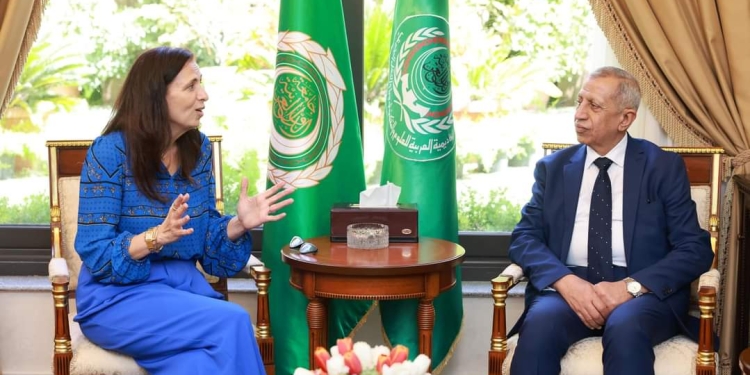 رئيس الاكاديمية العربية