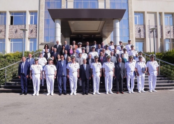 رئيس الأكاديمية العربية للعلوم والتكنولوجيا يشهد تخريج دفعة ماجستير قادة وضباط القوات البحرية