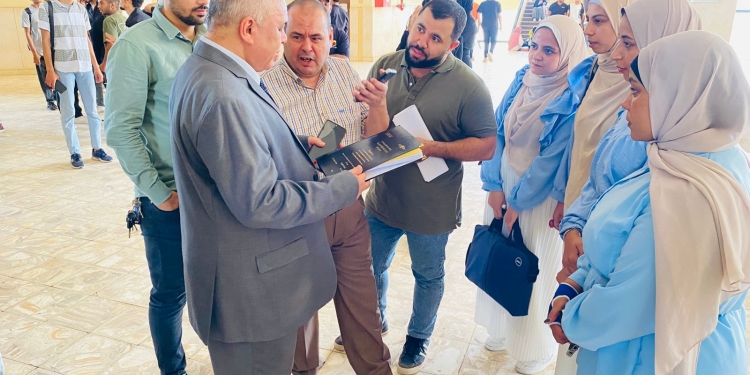 رئيس جامعة الدلتا التكنولوجية يتفقد مشروعات طلاب الفرقة الثانية لبرنامج التبريد والتكييف