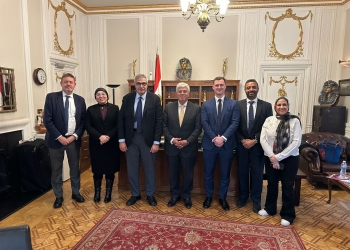 وزير التعليم العالي يبحث ومدير مؤسسة “التايمز”  سبل مواصلة الجامعات المصرية  تعزيز تصنيفاتها