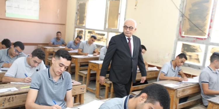 لطلاب الدبلومات الفنية 12 خطوة دليلك للتفوق في الامتحانات العملية والمعملية