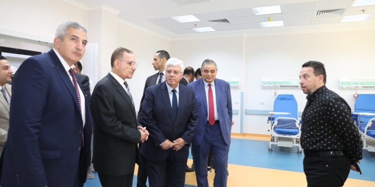 بتكلفة 3 مليار جنيه..وزير التعليم العالي يتفقد الأعمال التنفيذية بمشروعات جامعة كفر الشيخ