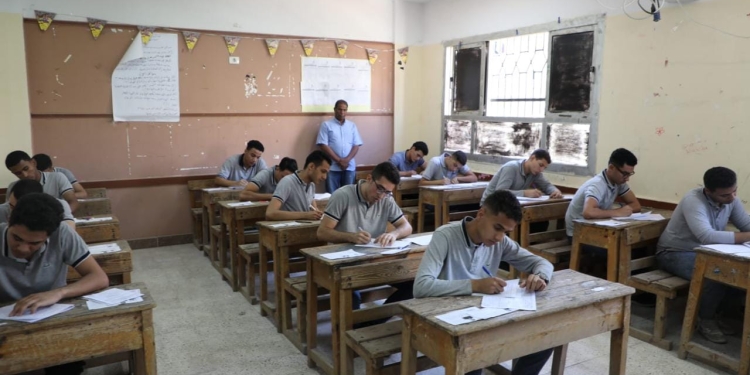 لطلاب الدبلومات الفنية 12 خطوة دليلك للتفوق في الامتحانات العملية والمعملية