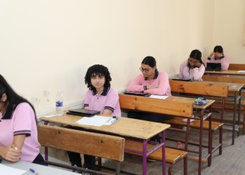 تداول امتحان الإنجليزي للشهادة الإعدادية الترم الثاني بالقاهرة بالإجابات