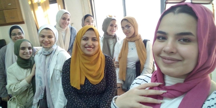 تحت شعار “لجيل أفضل”.. “خط أخضر” مشروع تخرج لإعلام القاهرة يناقش أهم قضايا المجتمع والبيئة