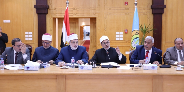 مجلس جامعة الأزهر يعلن جاهزية الكليات لامتحانات الفصل الدراسي الثاني ويصدق علي ترقيات أعضاء هيئة التدريس