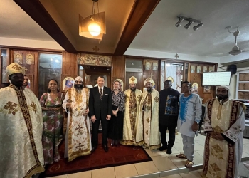 السفير المصري في غانا يشارك في احتفالات عيد القيامة المجيد