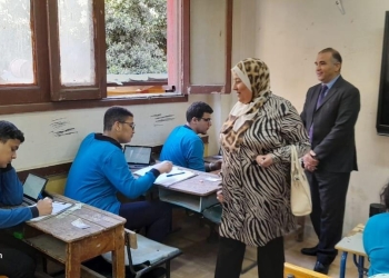 طلاب الأول الثانوي بالقاهرة: أدينا الامتحان اليوم في سهولة ويسر